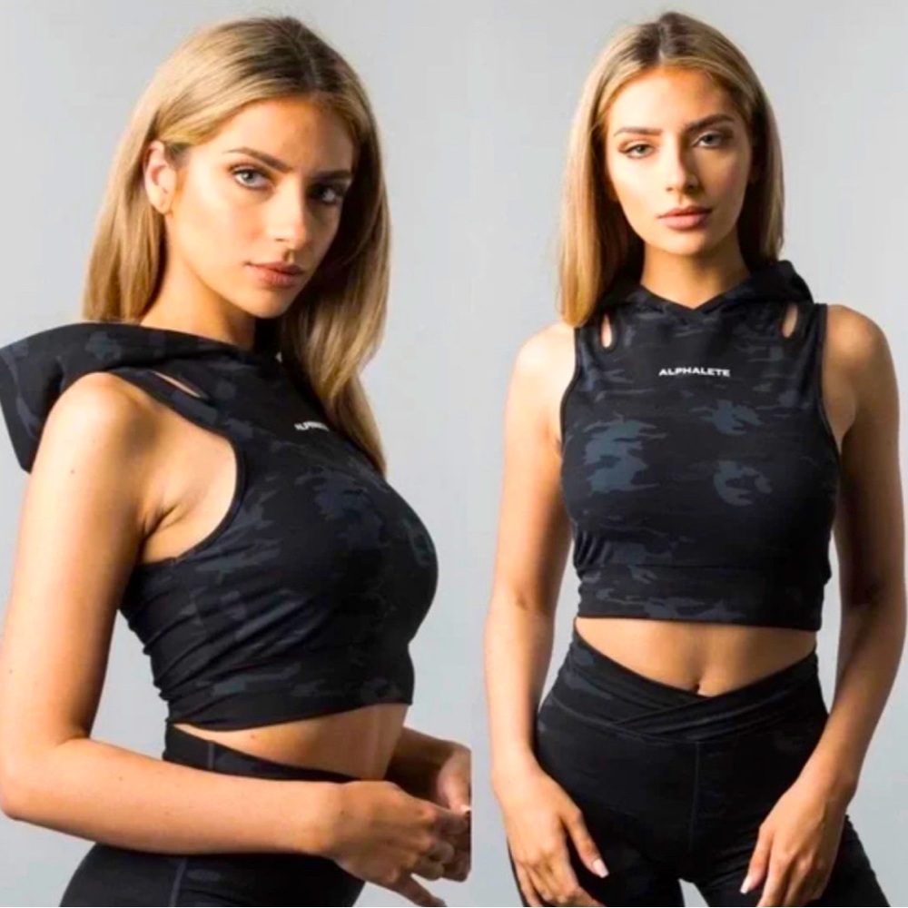 Alphalete Surface Crop Hoodie - Black Camo Size Small